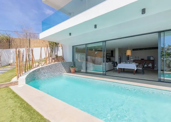 Stunning Private Loft Pansiyon Marbella