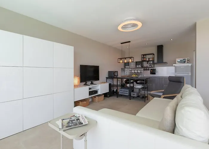 Stunning Private Loft Pansiyon