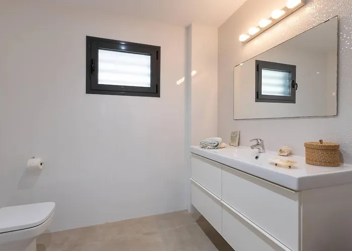 Séjour chez l'habitant Stunning Private Loft Marbellac
