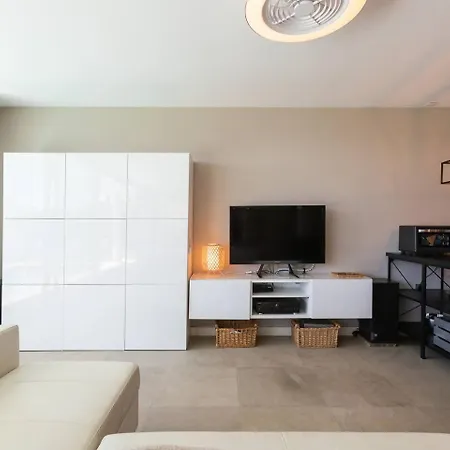 Stunning Private Loft Pansiyon Marbella